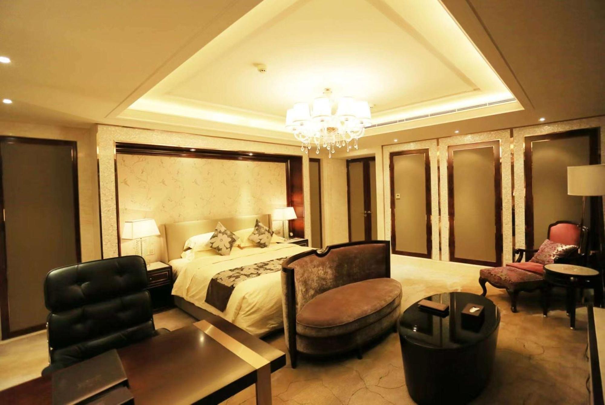 Отель Ramada Yiyang Taojiang Экстерьер фото